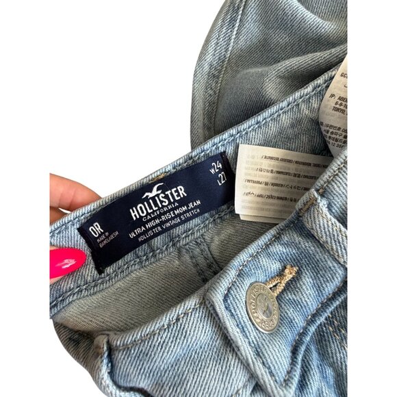 HOLLISTER Women's Light Wash Ultra High Rise Mom Jeans Size 24 x 27 - Picture 3 of 8